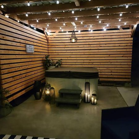 Desert Oasis With Hot Tub! لاس كروسيس، نيومكسيكو المظهر الخارجي الصورة