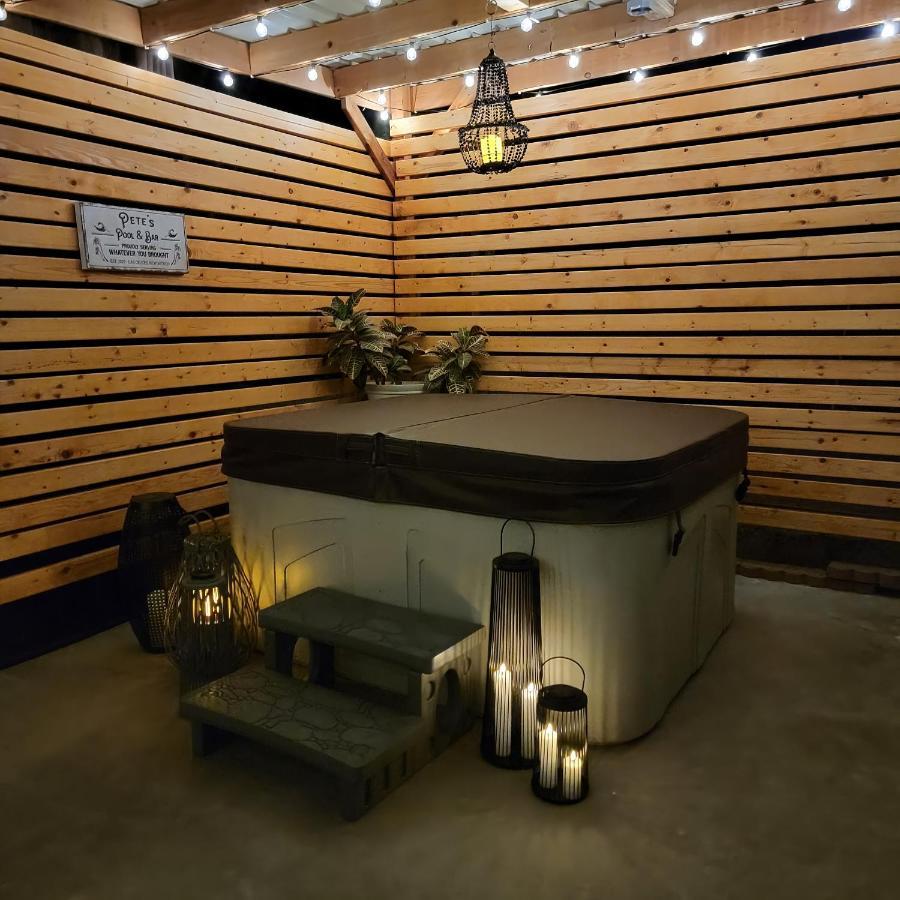 Desert Oasis With Hot Tub! لاس كروسيس، نيومكسيكو المظهر الخارجي الصورة